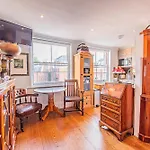 Stylish 1-Bed Flat In Soho - Prime Central London