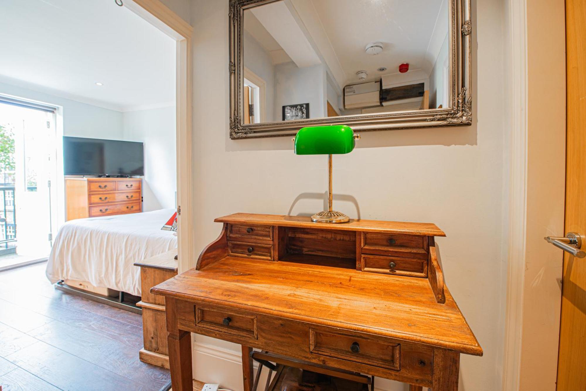 Stylish 1-bed Flat In Soho - Prime Appartamento *